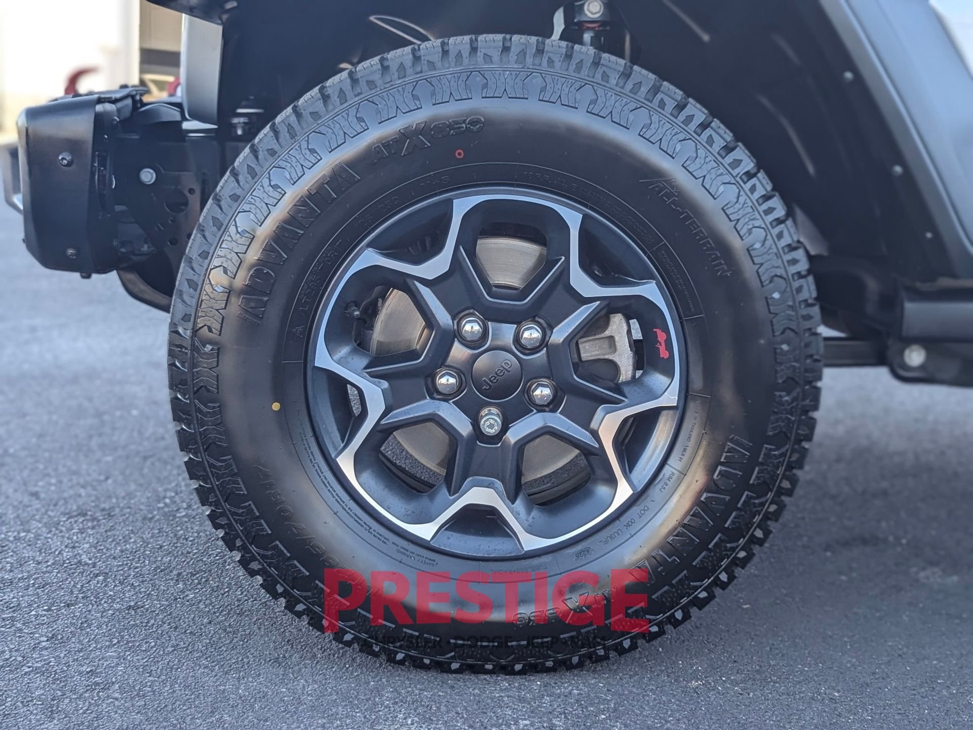 Used 2023 Silver Jeep Rubicon image 14