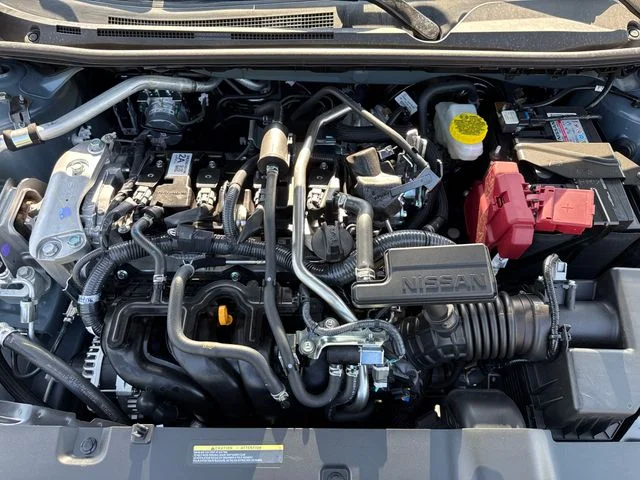 New 2027 Atlantic Gray Metallic / Super Black Two-tone Nissan SR image 18