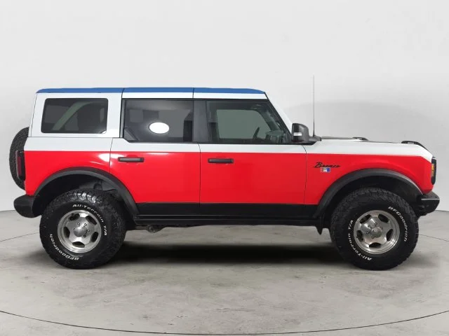 Used 2022 Oxford White Ford Badlands image 4