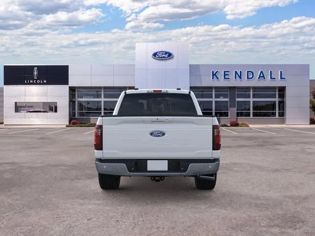 New 2026 Oxford White Ford XLT image 5