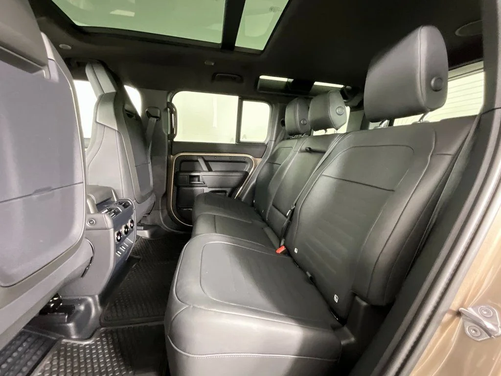 New 2026 Petra Copper Land Rover  OCTA image 5
