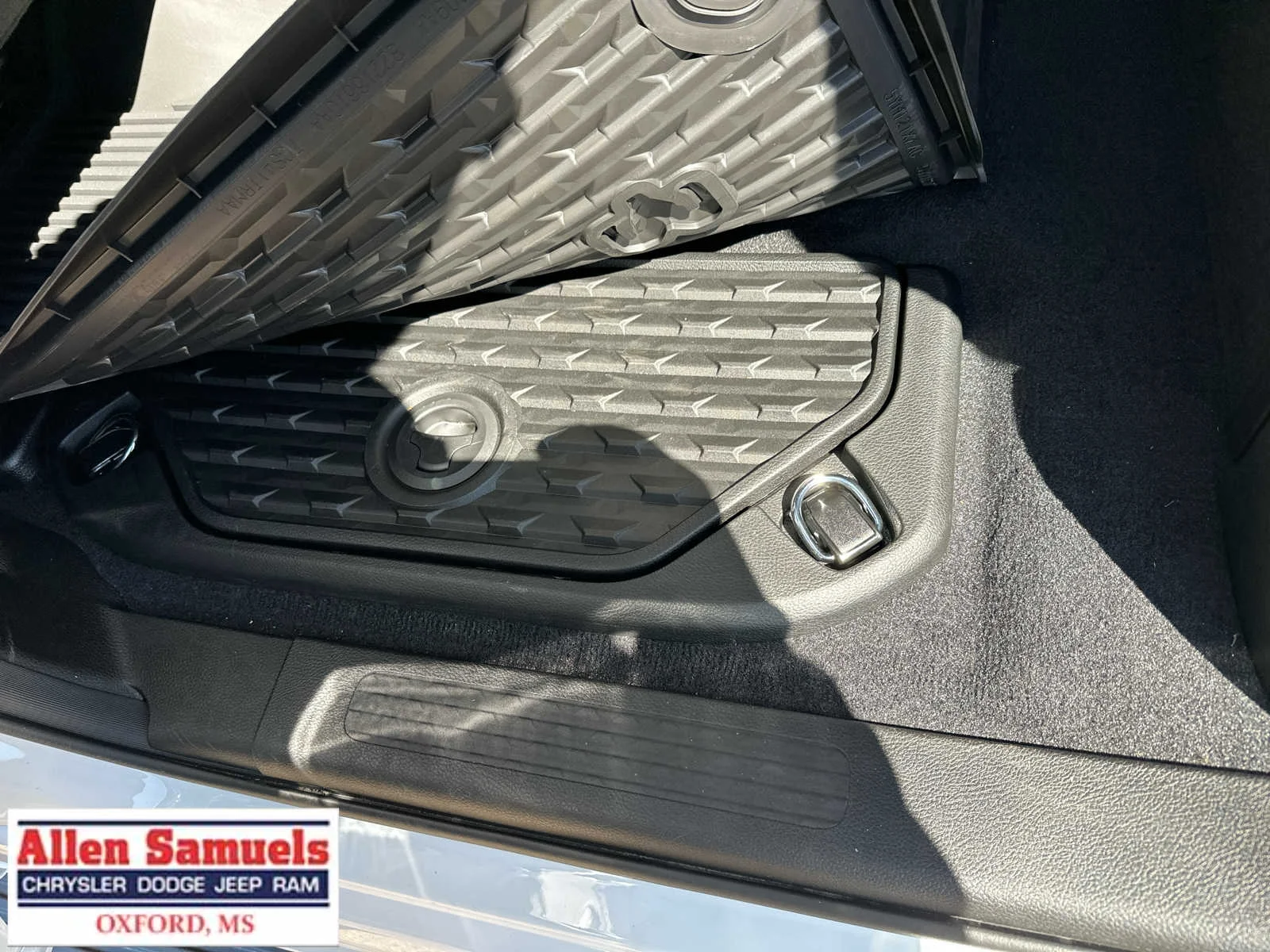 2026 RAM 1500 Laramie - Photo 19