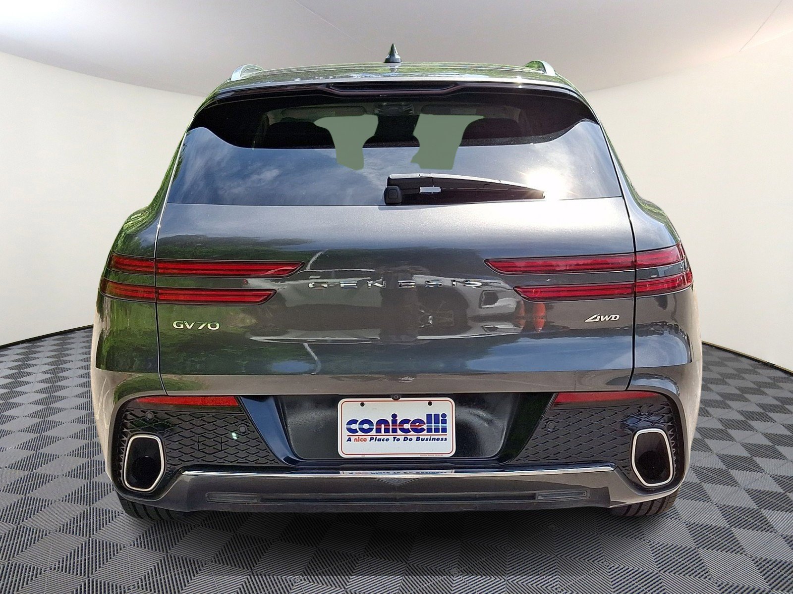 Used 2025 Makalu Gray Genesis 2.5T image 4