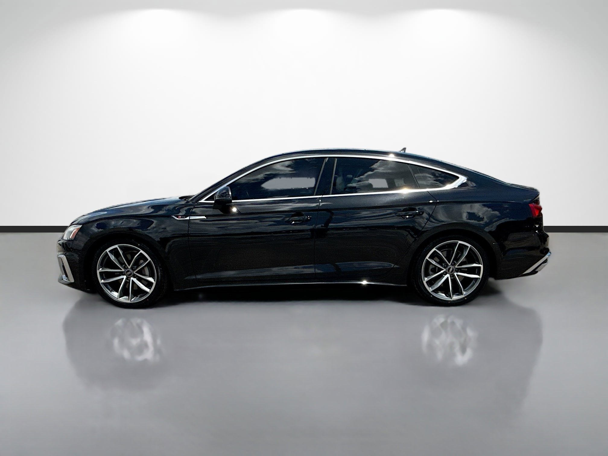 Used 2023 Mythos Black Metallic Audi S line Premium image 6