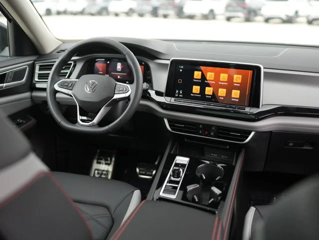 New 2026 Opal White Pearl Volkswagen 2.0T Peak Edition image 27