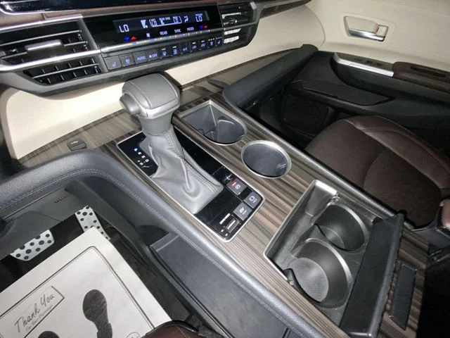 Used 2023 Black Toyota Platinum image 20