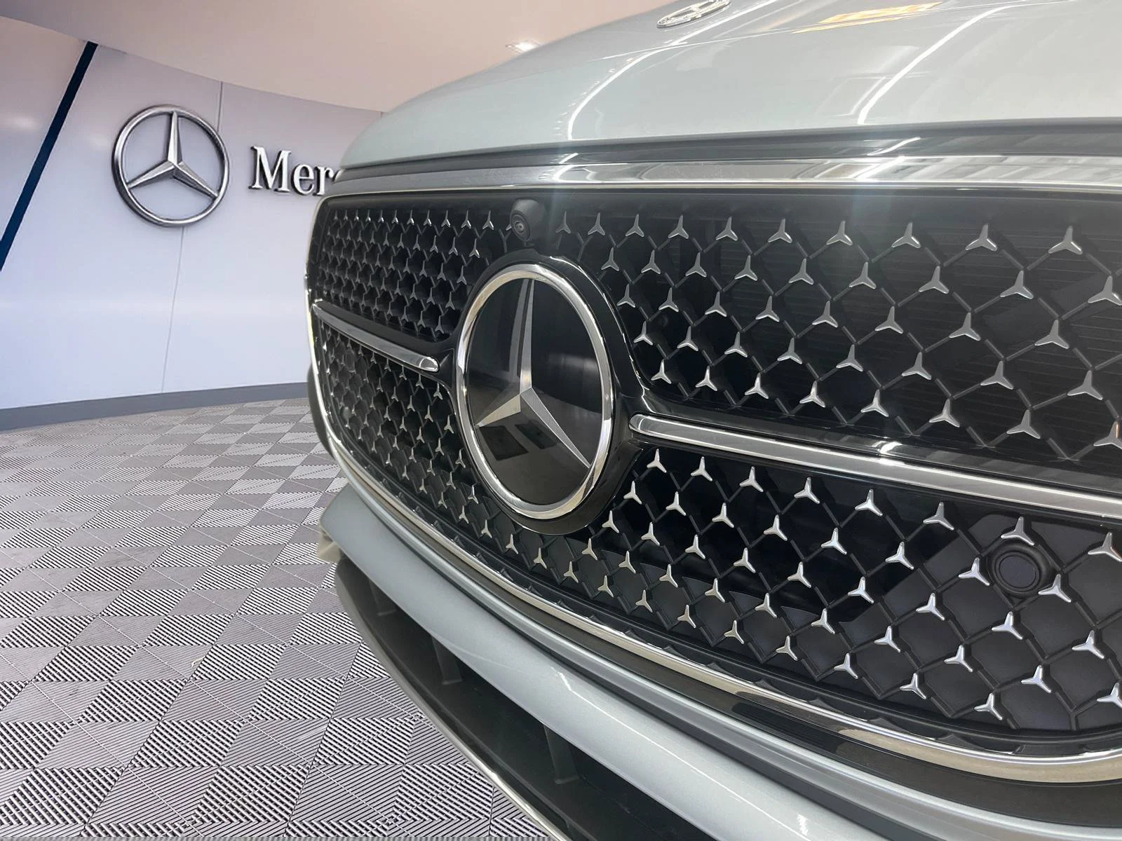 New 2027 Silver Mercedes-Benz E 350 image 29