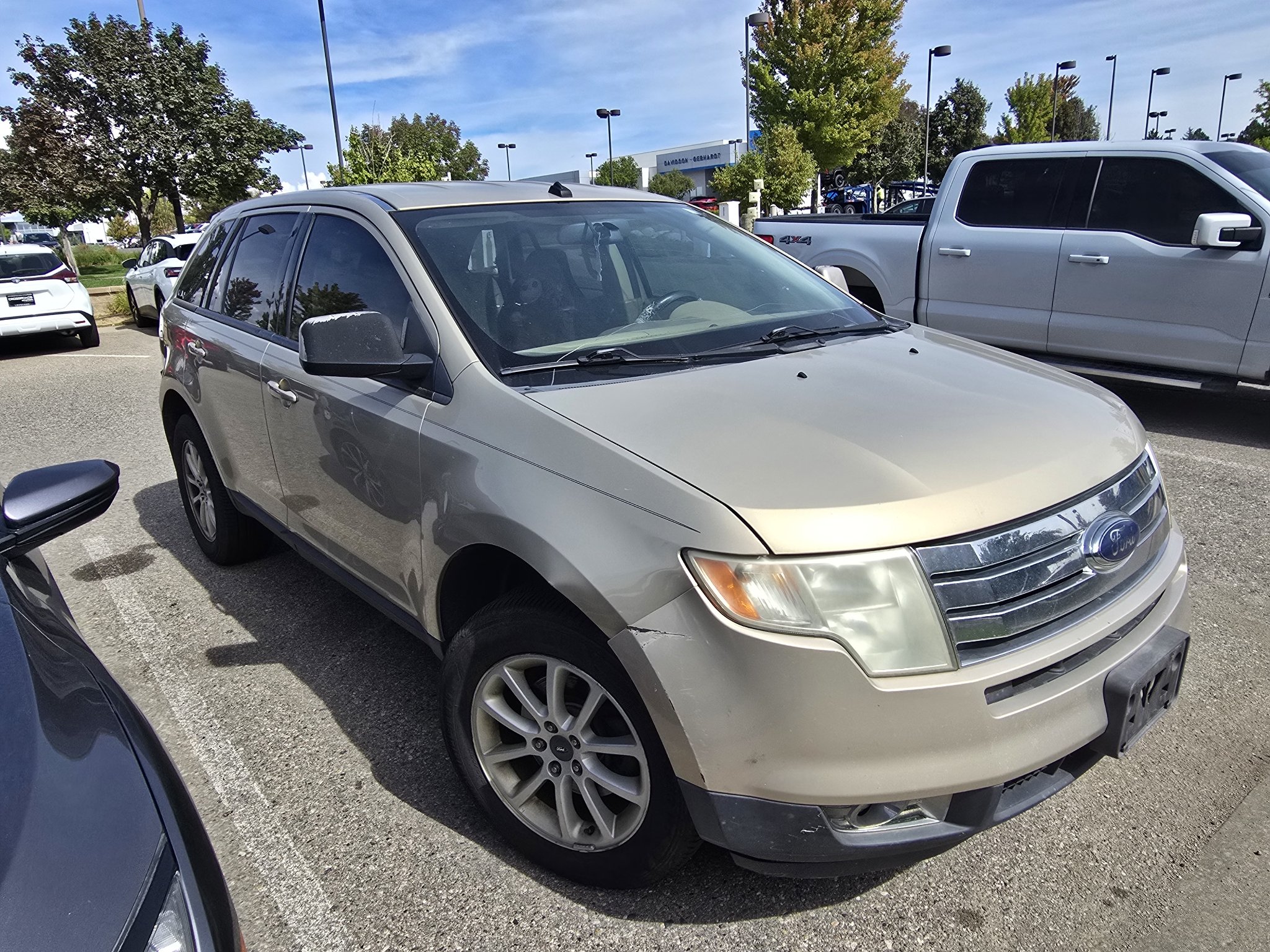 Used 2007 Gold Ford SEL image 17