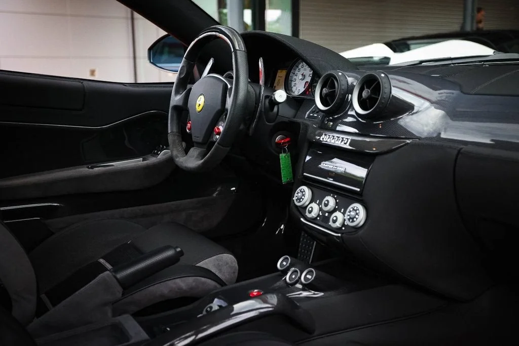 Used 2011 Grigio Titanio Metall Ferrari Base image 49