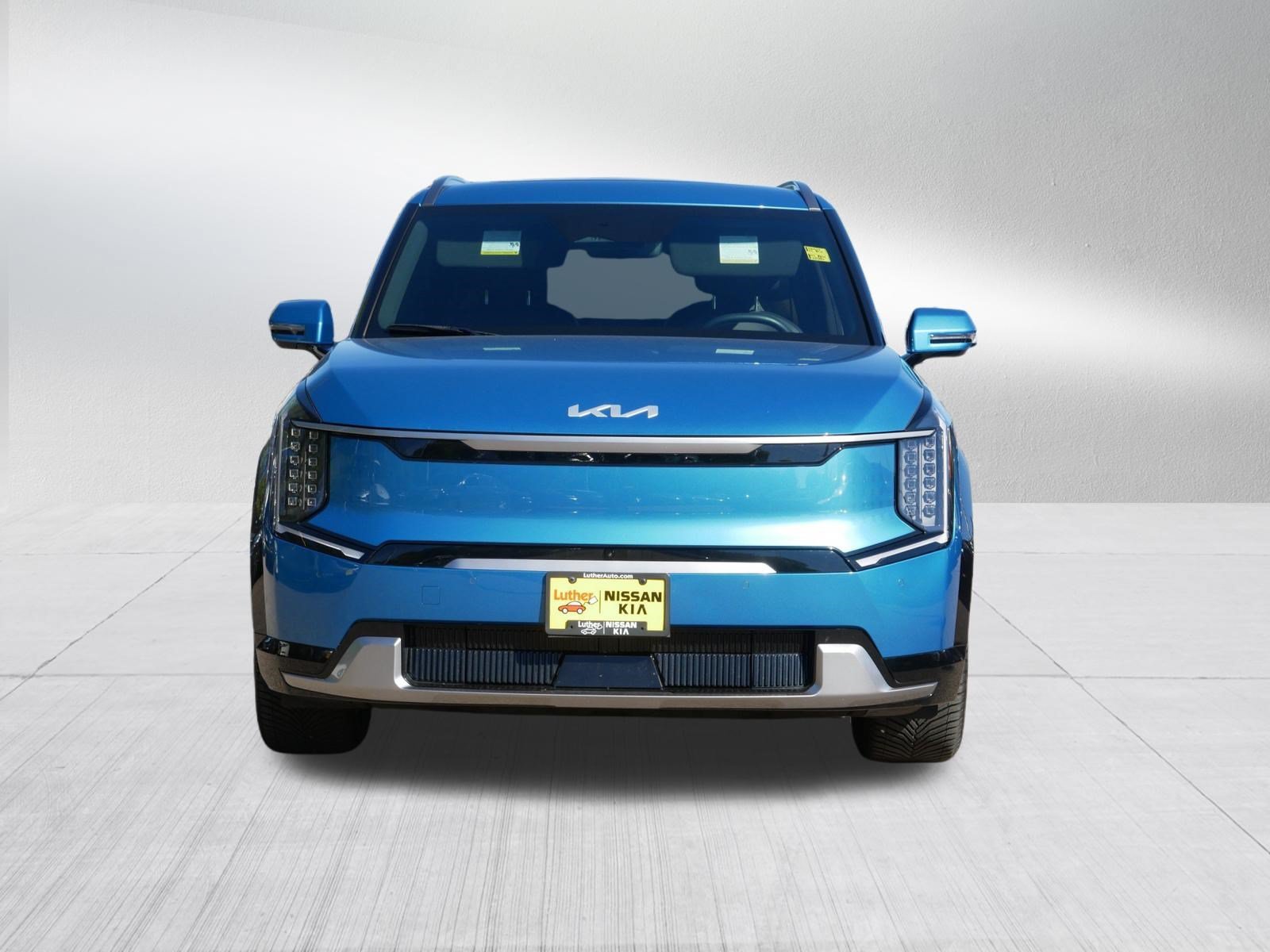 Certified Used 2024 Ocean Blue Kia Land image 2