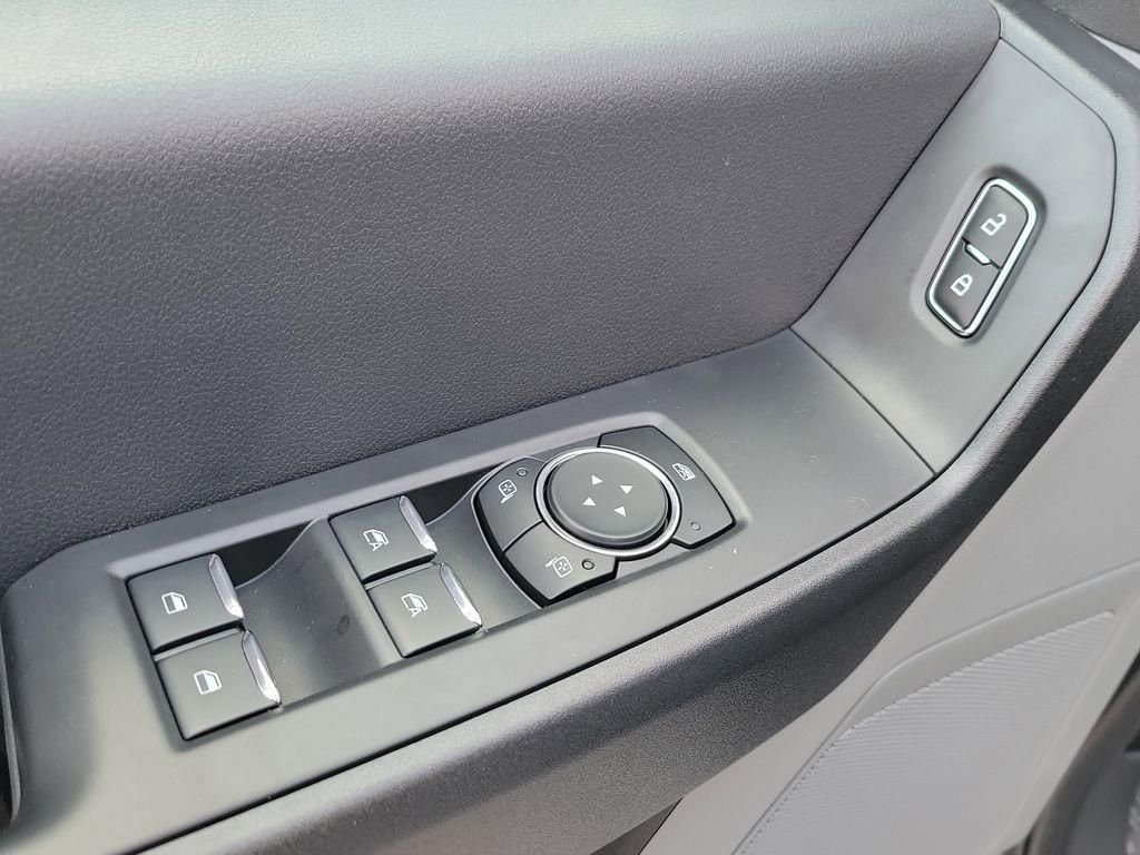 New 2026 Oxford White Ford F-250® XL image 14