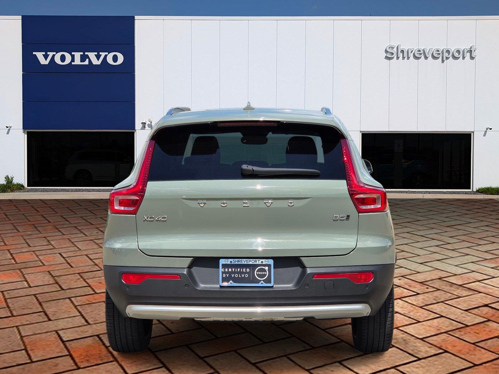 Used 2023 Sage Green Metallic Volvo Plus Bright Theme image 5