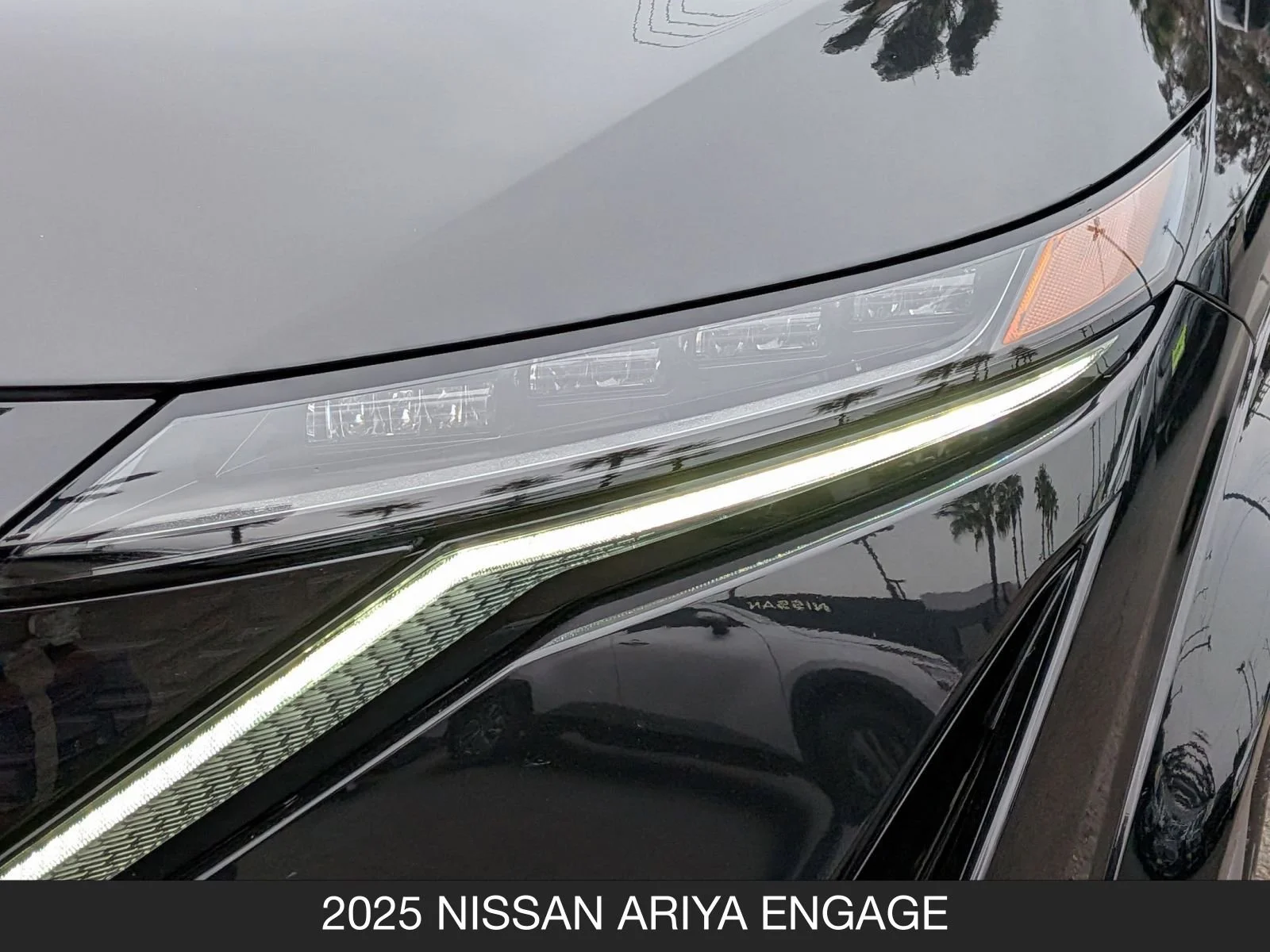 Used 2025 Black Diamond Pearl Nissan ENGAGE image 10