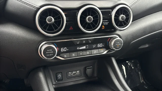 Used 2025 Gray Nissan SV image 30