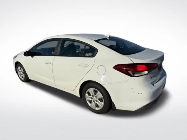 Used 2017 White Kia LX image 5