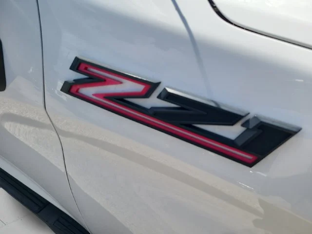 Used 2023 SUMMIT WHITE Chevrolet LT Trail Boss image 32
