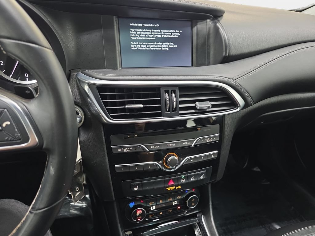 Used 2017 Liquid Copper INFINITI Premium image 19