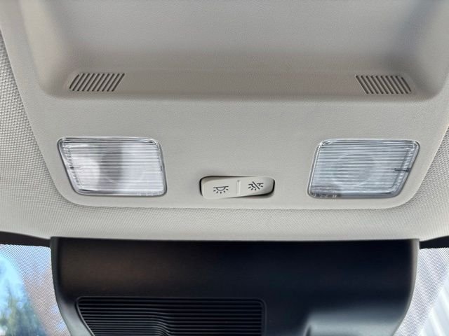 New 2026 Oxford White Ford XLT image 29