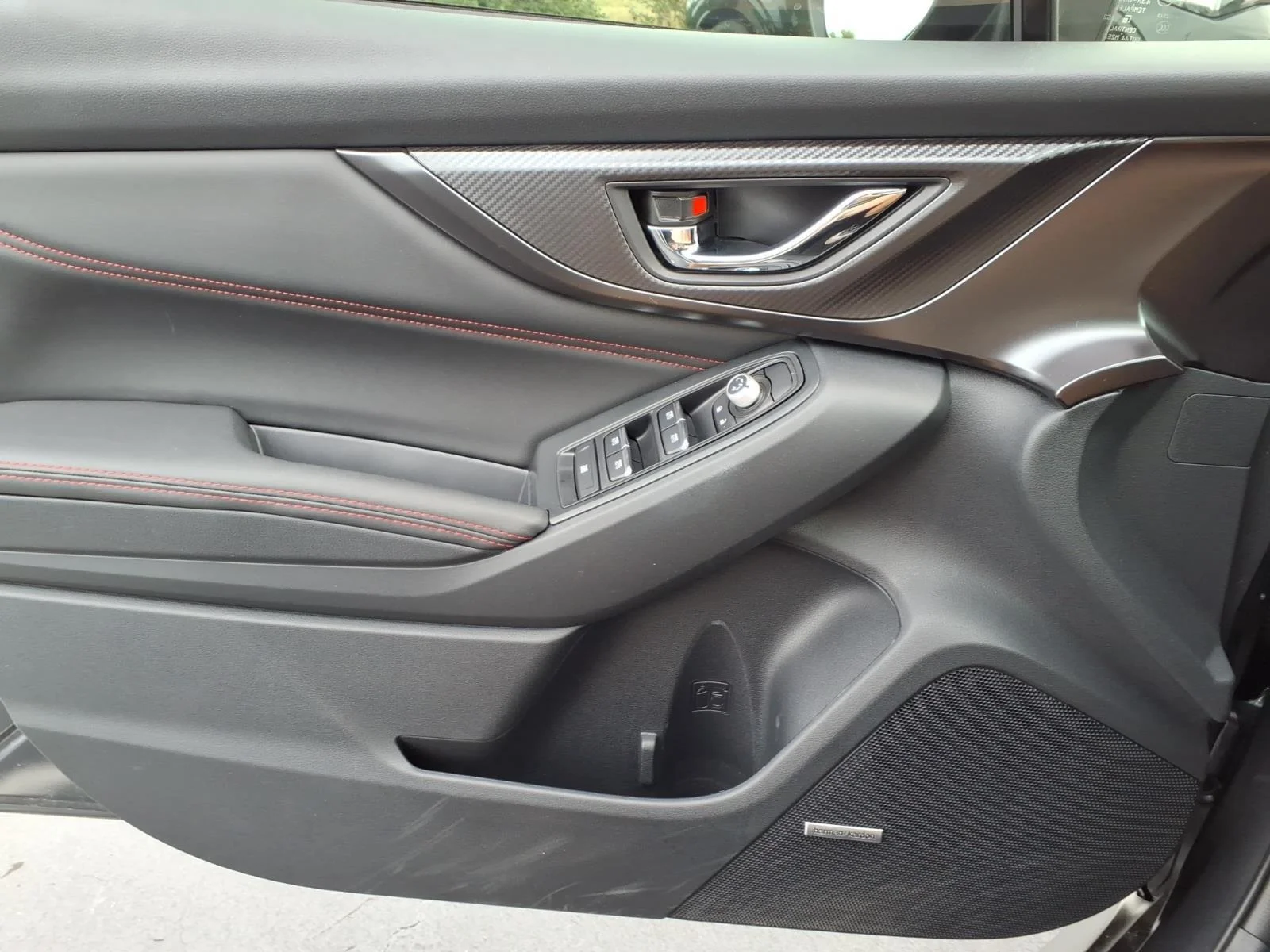 Used 2024 Magnetite Gray Metallic Subaru Limited image 22