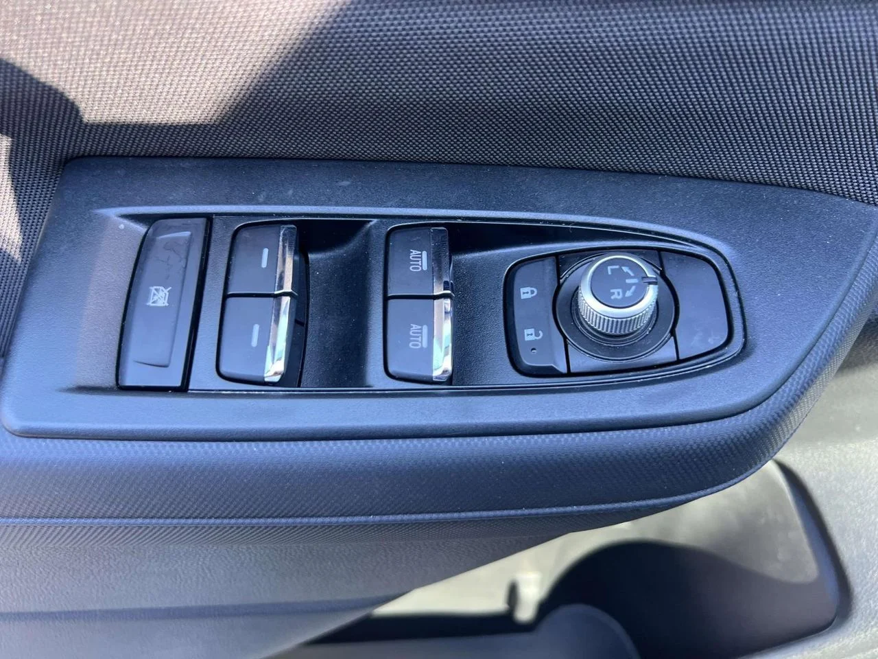 2025 Subaru Forester Premium - Photo 16