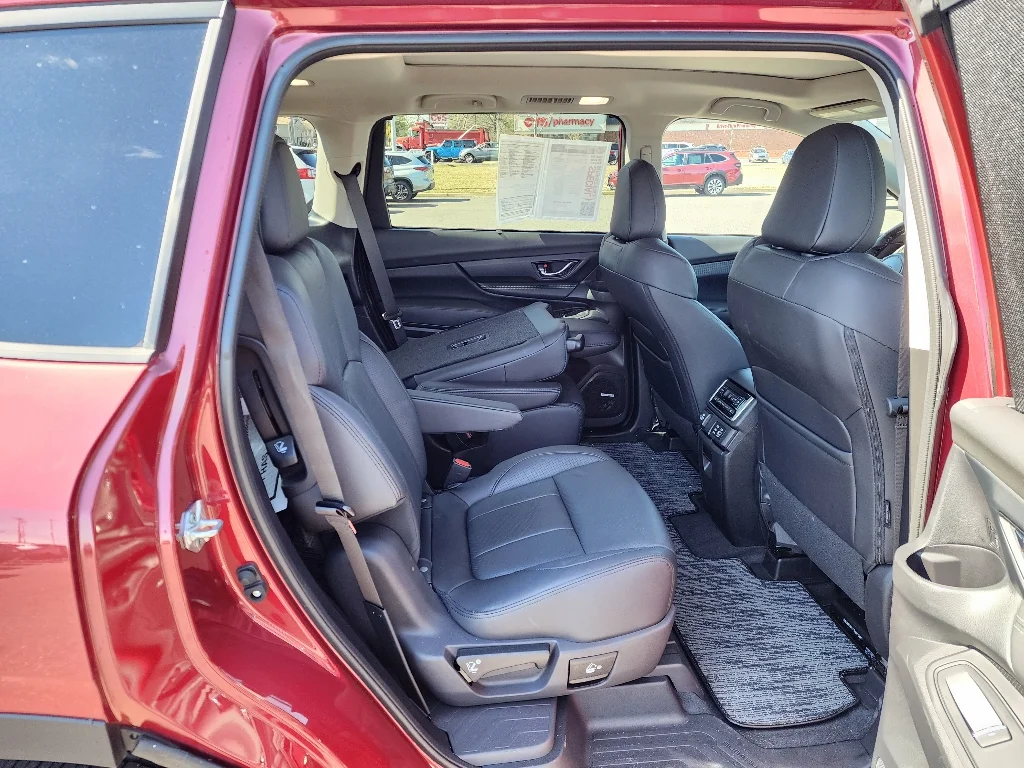 Used 2026 Crimson Red Pearl Subaru Onyx Edition Touring image 31