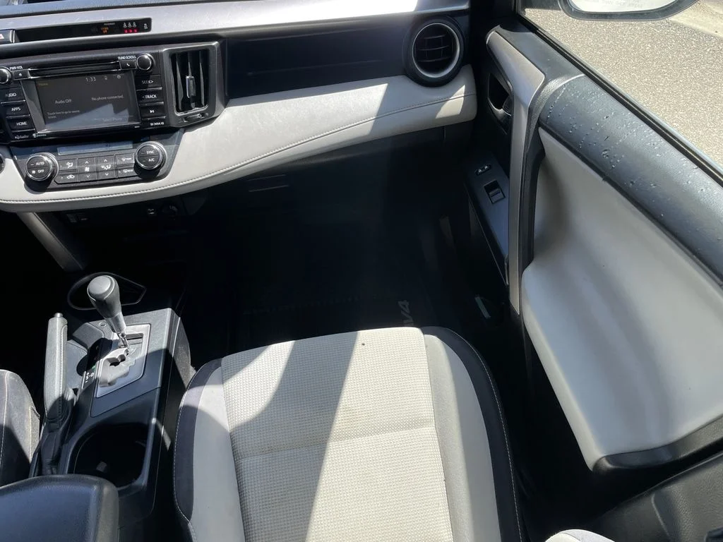Used 2017 Super White Toyota XLE image 11