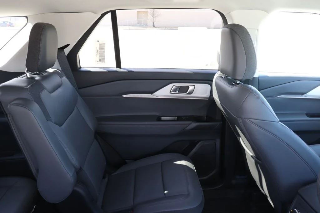 New 2026 Agate Black Metallic Ford Active image 21