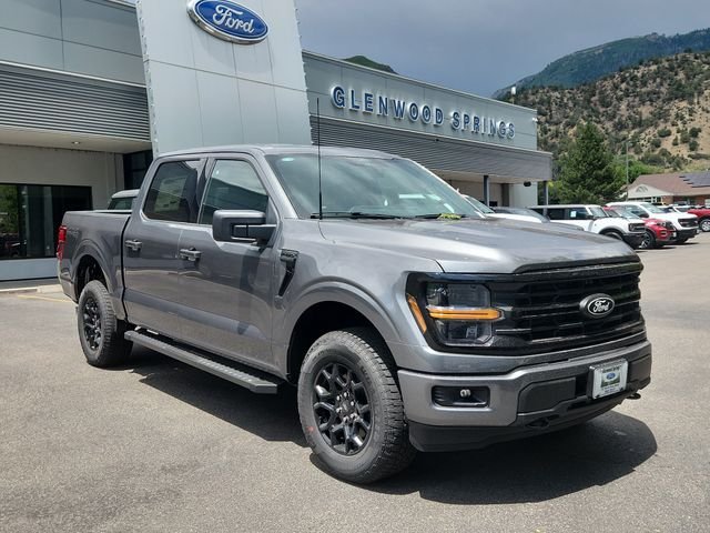 New 2026 Carbonized Gray Metallic Ford XLT image 1