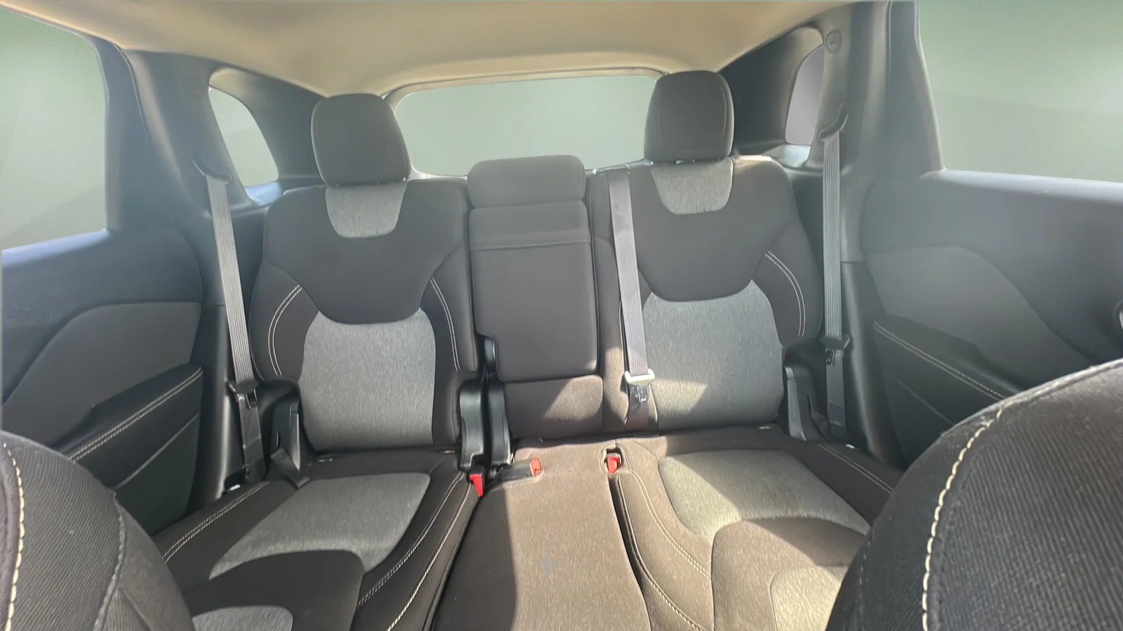 Used 2018 Black Jeep Latitude image 19