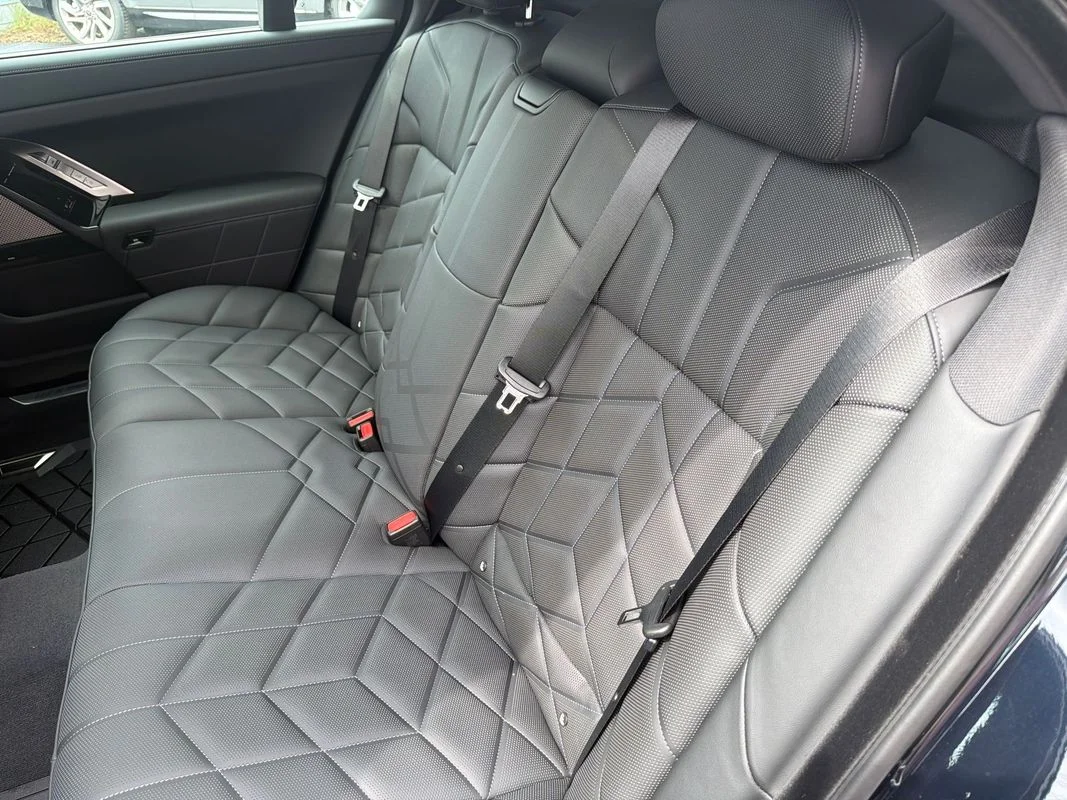 2026 BMW 7 Series 740i - Photo 12