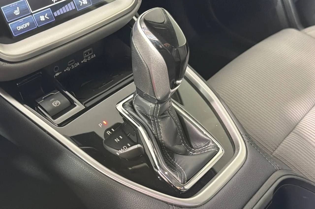 Used 2024 BLUE Subaru Premium image 19