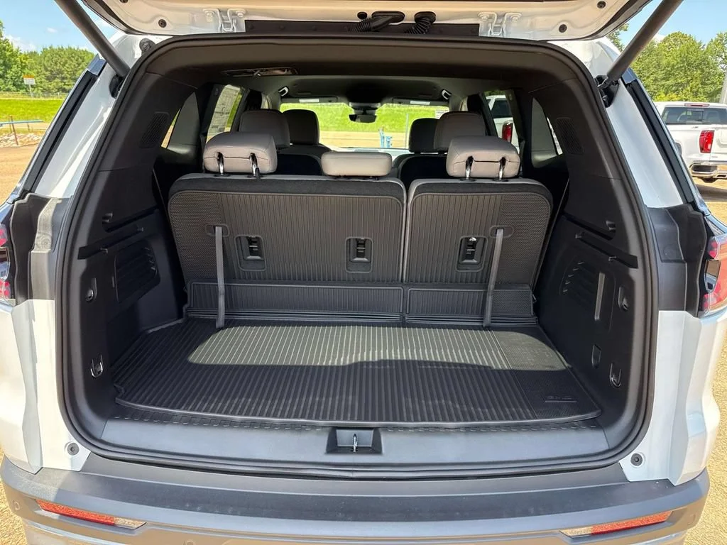 2026 GMC Acadia Elevation - Photo 16