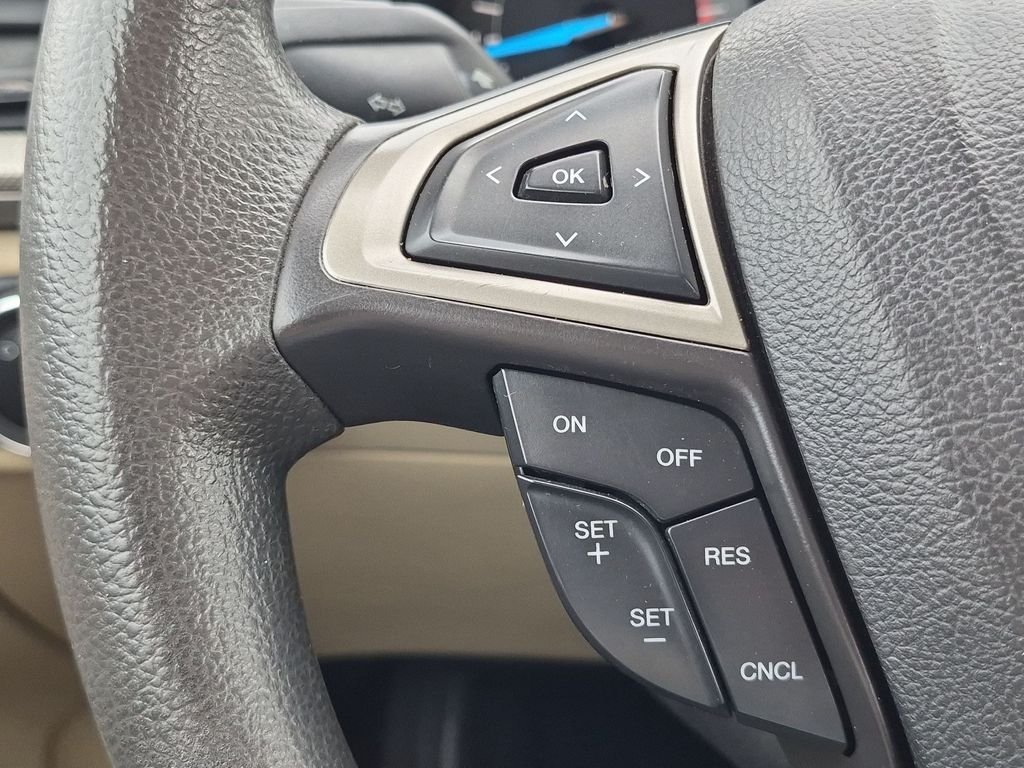 Used 2013 Red Ford SE image 14