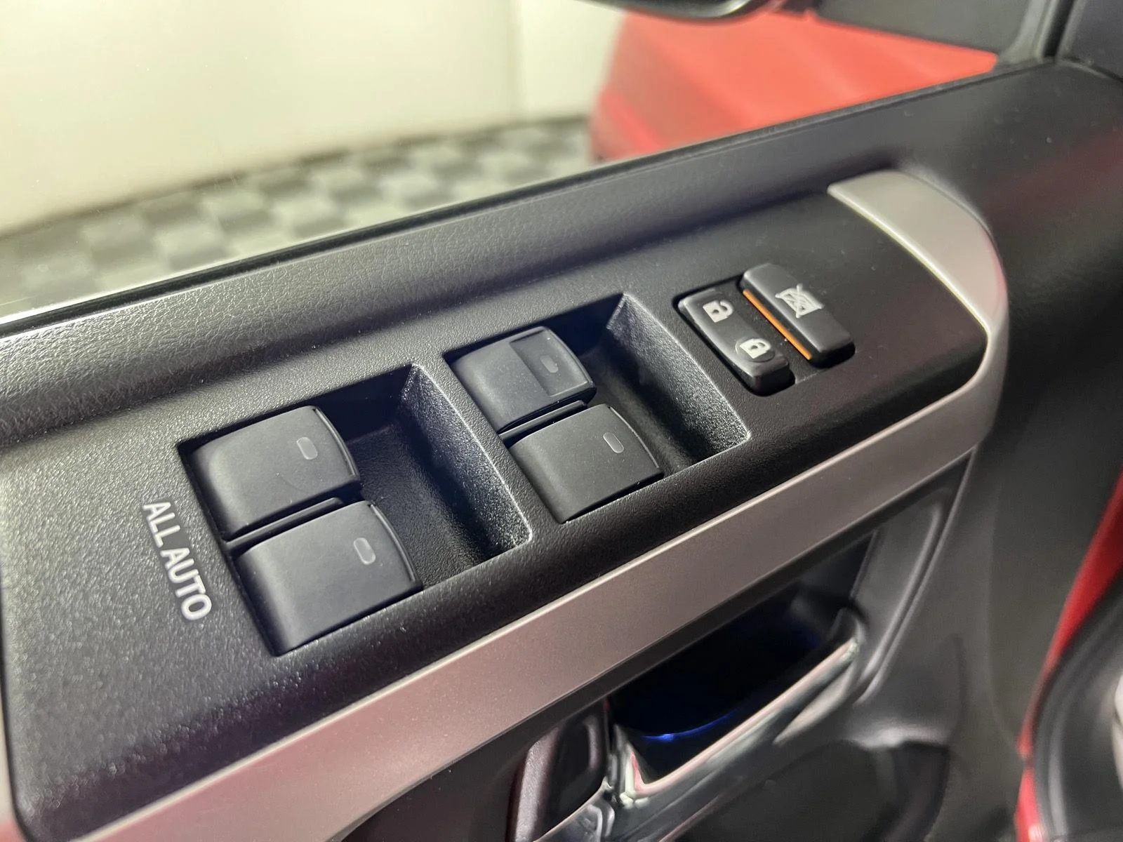 Used 2021 Rd Toyota Limited image 41