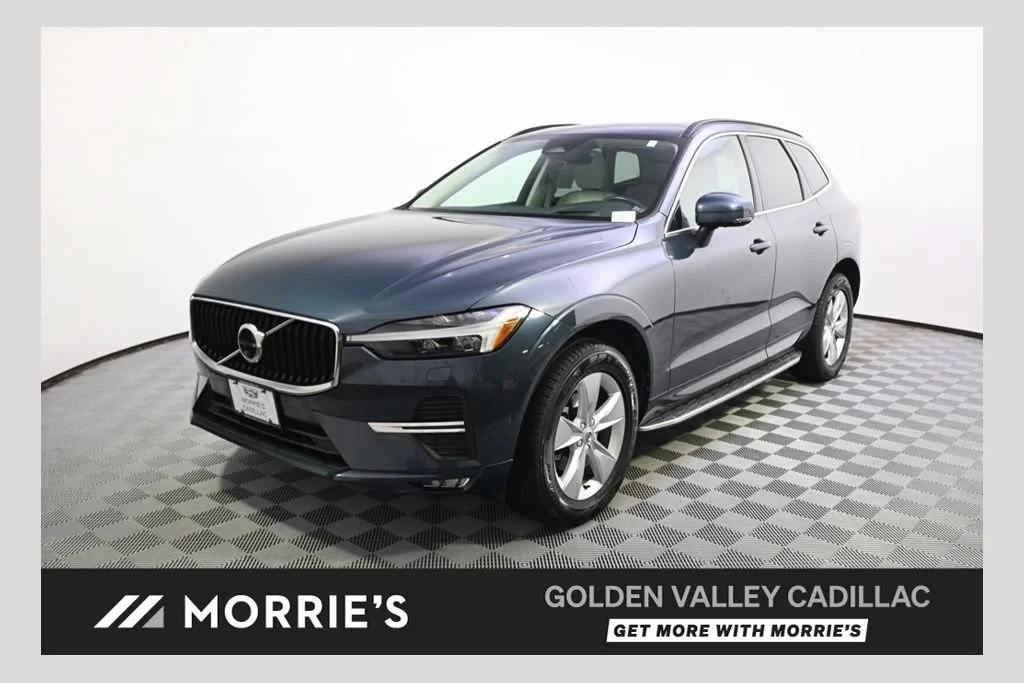 2022 Volvo XC60 B5 Momentum AWD's photo