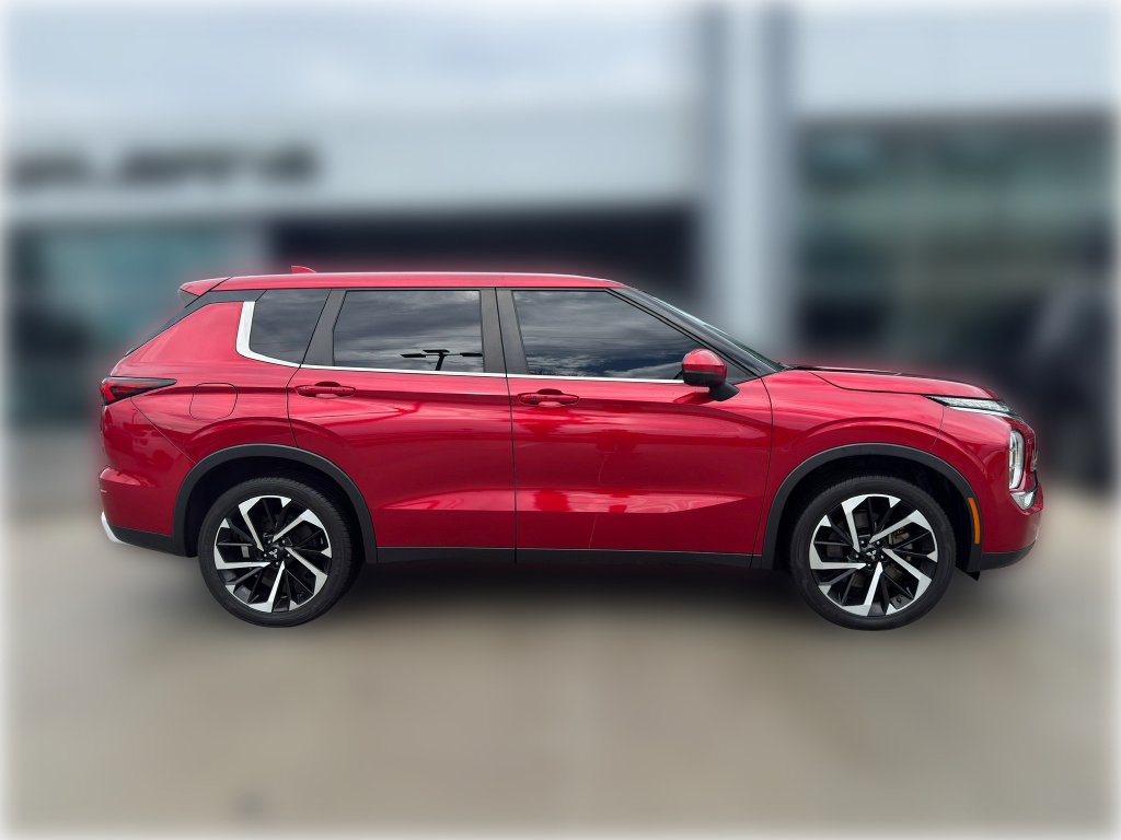 Used 2022 Red Diamond Mitsubishi SE Launch Edition image 8