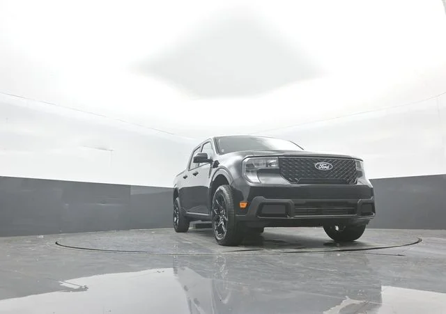 New 2026 Shadow Black Ford XLT image 27
