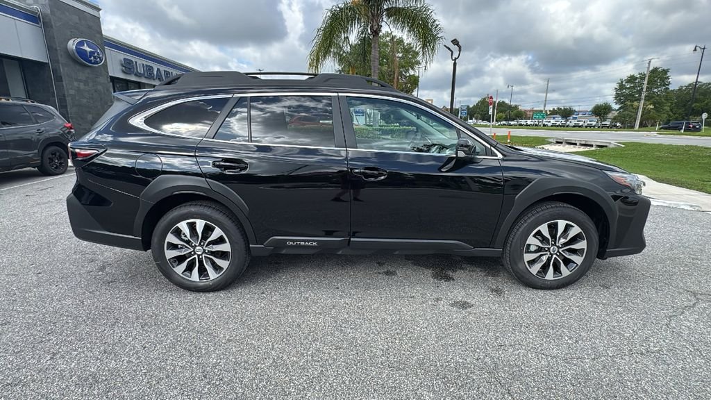 2025 Subaru Outback Limited - Photo 8