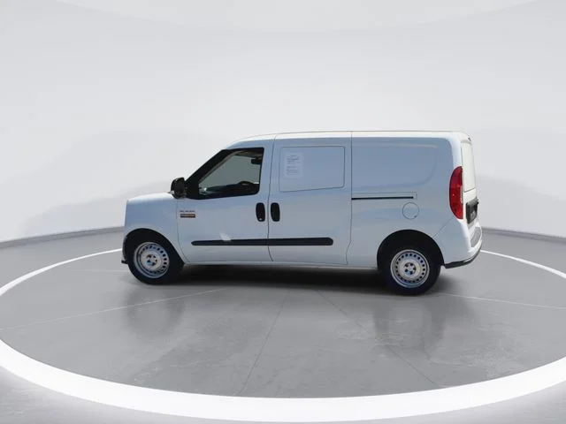 Used 2022 White Ram Base image 7