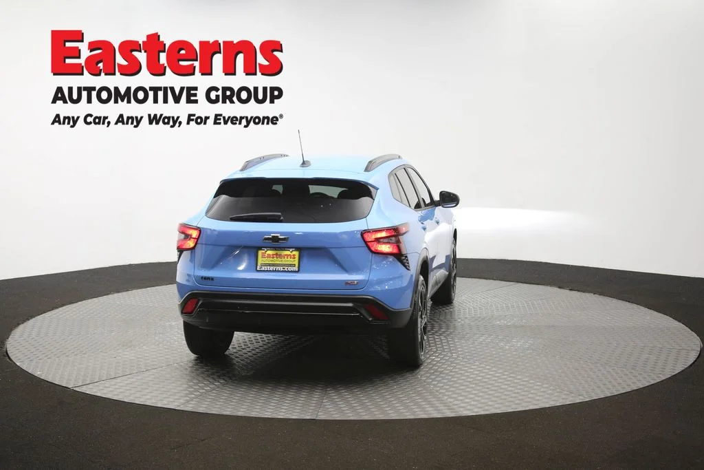 Used 2024 Blue Chevrolet 2RS image 38