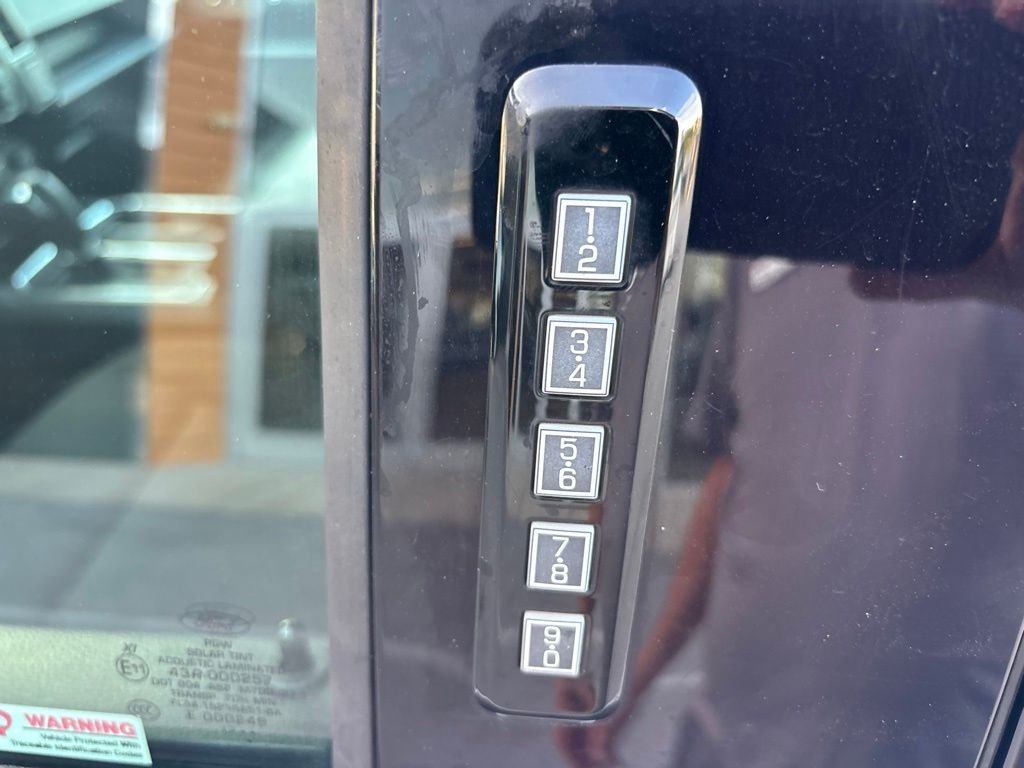 Used 2018 White Ford XLT image 22
