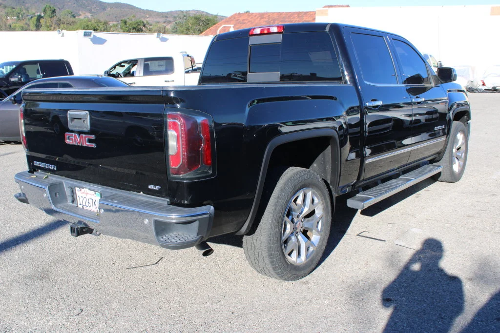 Used 2017 Black GMC SLT image 4