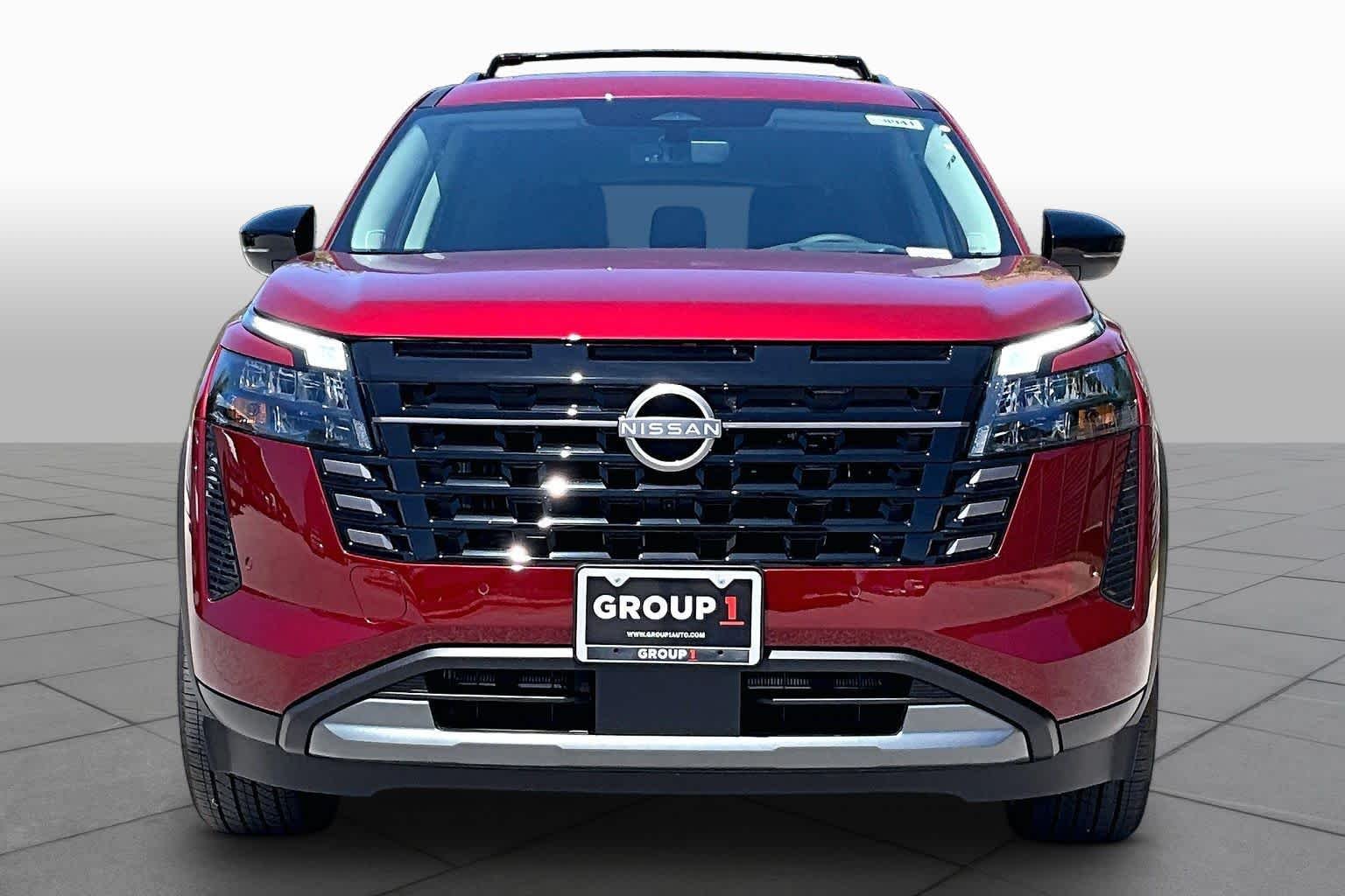 New 2026 Scarlet Ember Tintcoat Nissan Platinum image 3