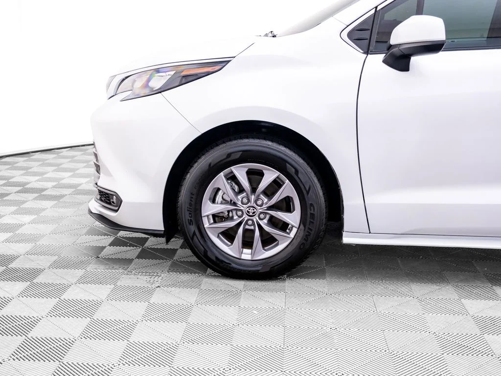 Used 2025 Beige Toyota XLE image 36