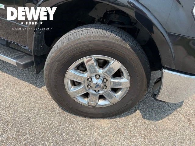 Used 2013 Tuxedo Black Metallic Ford Lariat image 36