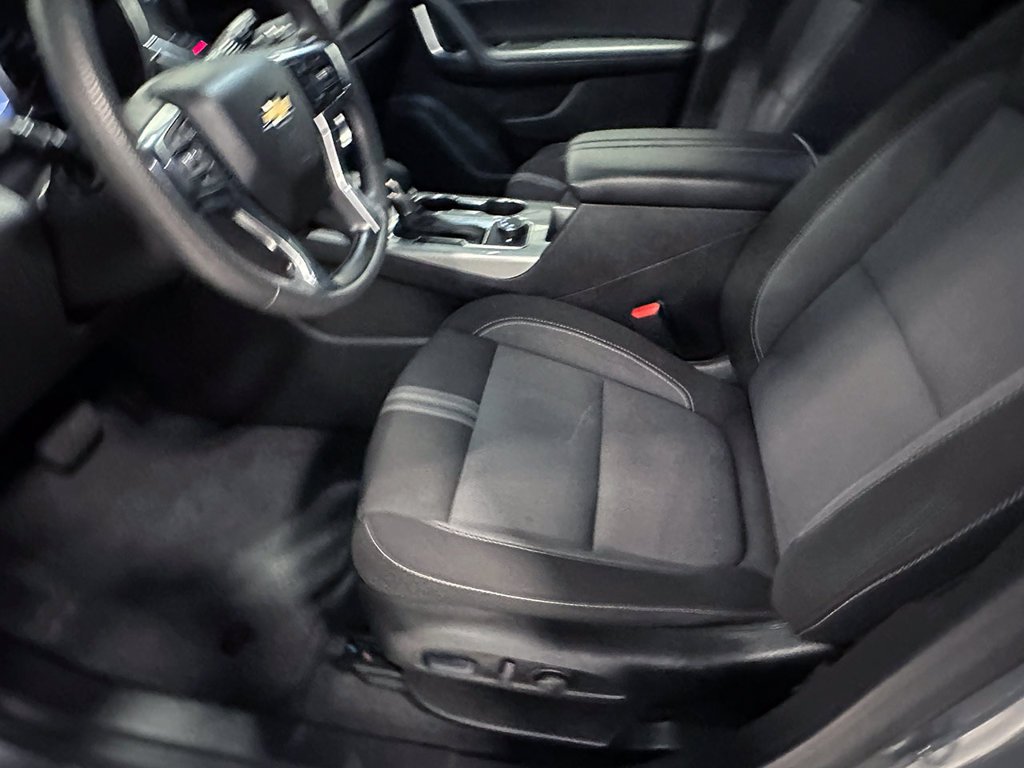 Used 2025 Gray Chevrolet LT image 19
