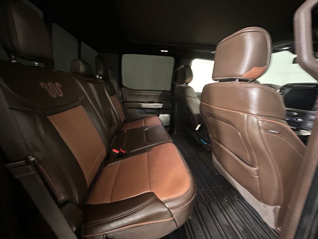 Used 2021  Ford King Ranch image 17