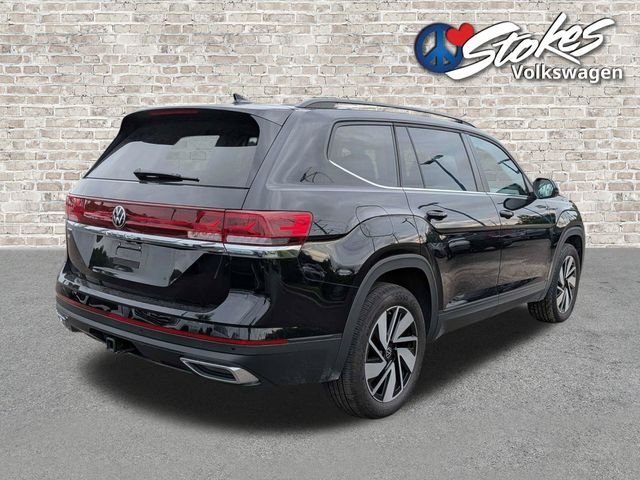 Used 2025 Black Volkswagen 2.0T SE w/Technology image 4