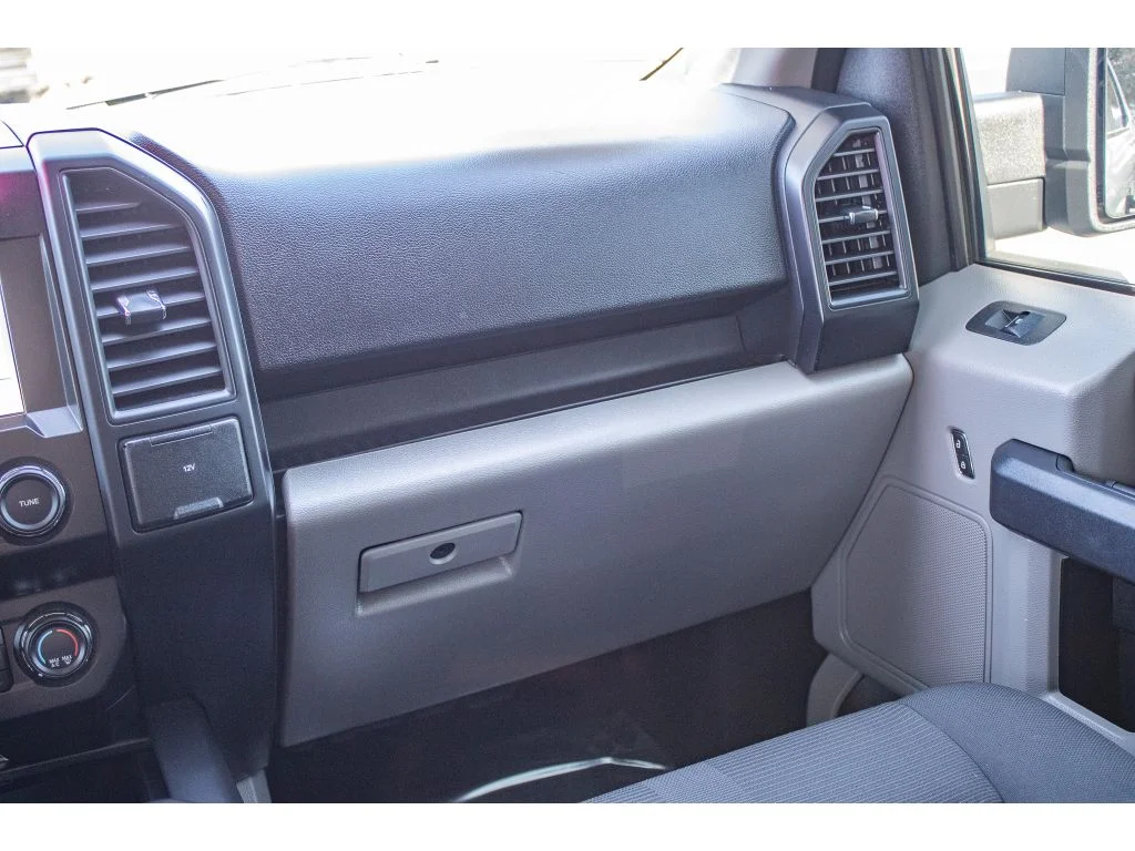 Used 2019 OXFORD WHITE Ford XL image 49