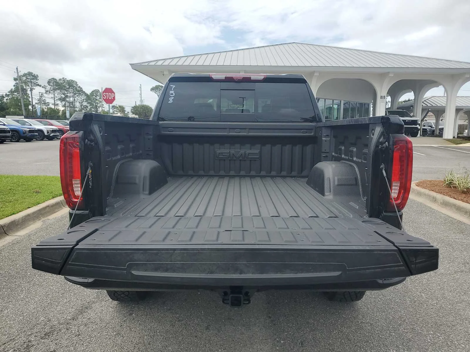New 2026 Onyx Black GMC AT4X image 5